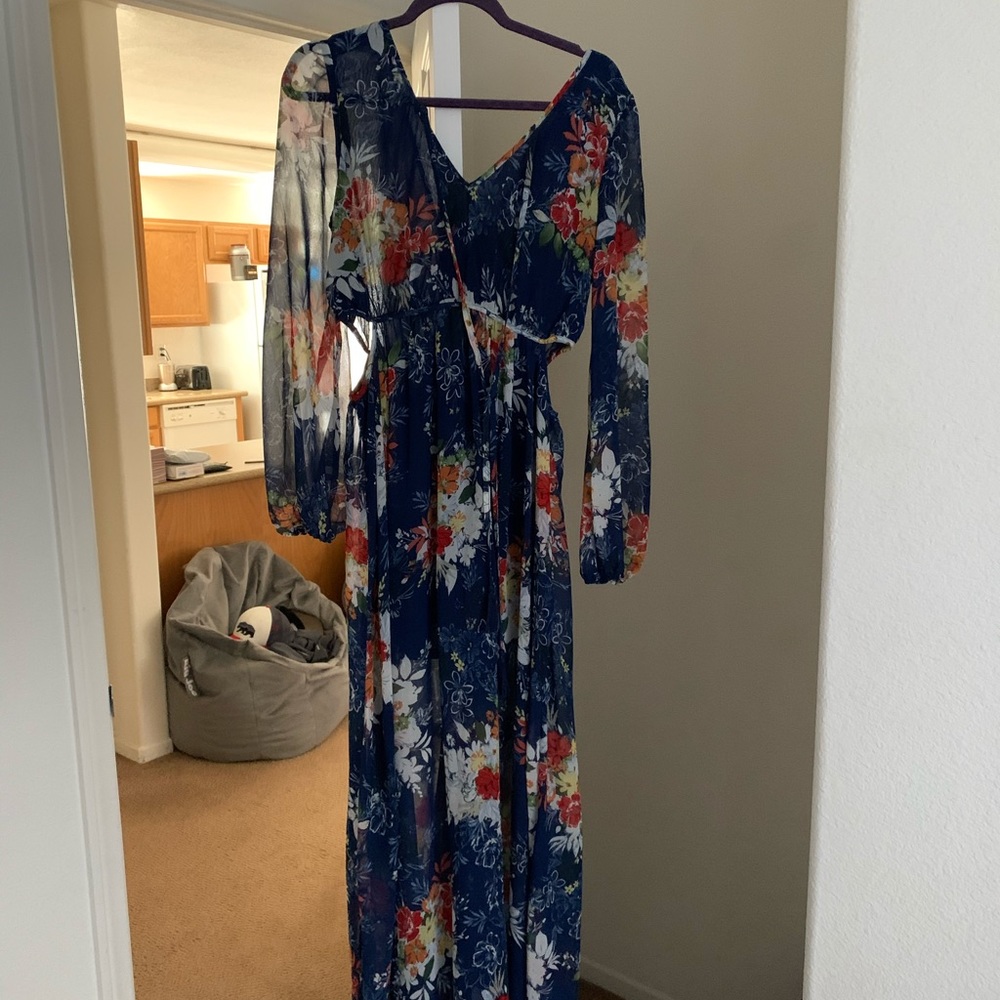 Fall/Winter Maxi - Picture 2 of 4